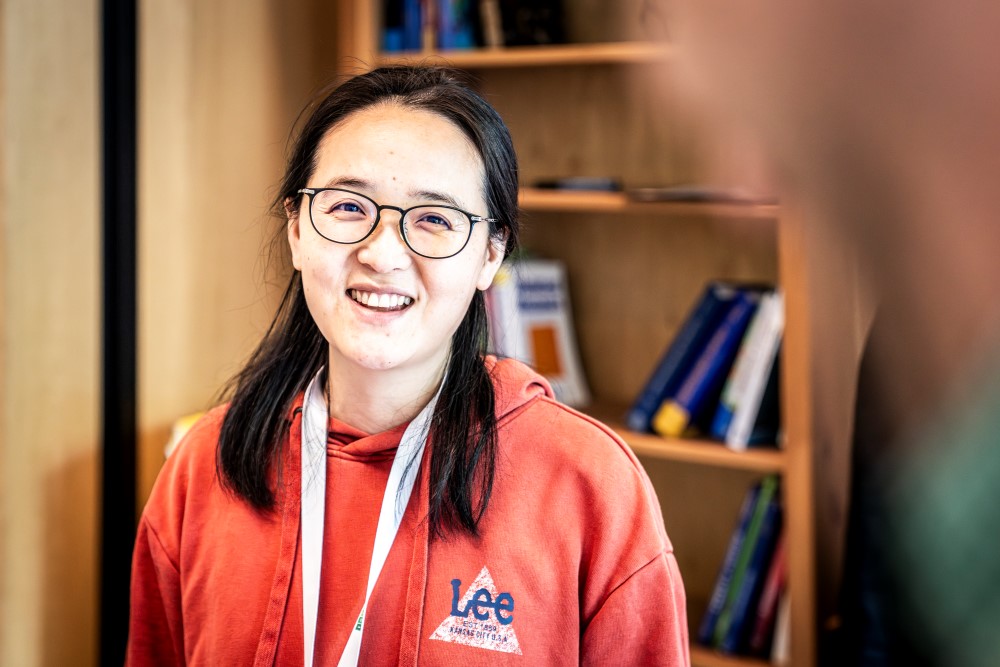 ISTA postdoc Mengjie Zu.