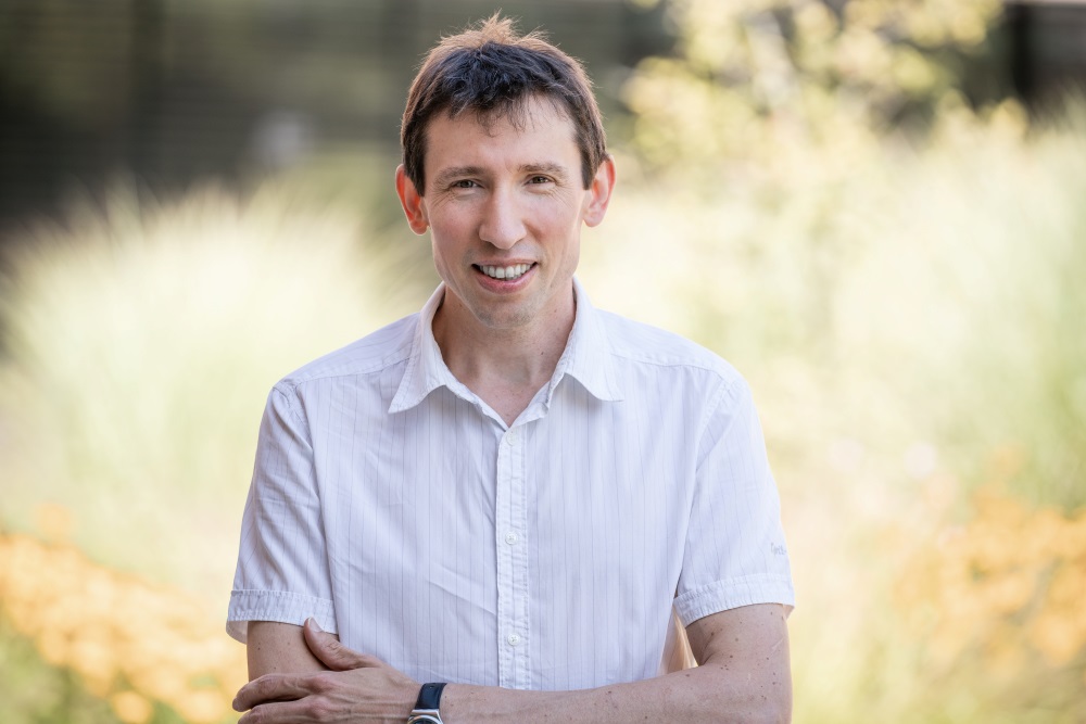 ISTA Professor Stefan Freunberger. His group specializes in materials electrochemistry and applications in energy storage devices, such as rechargeable batteries.
