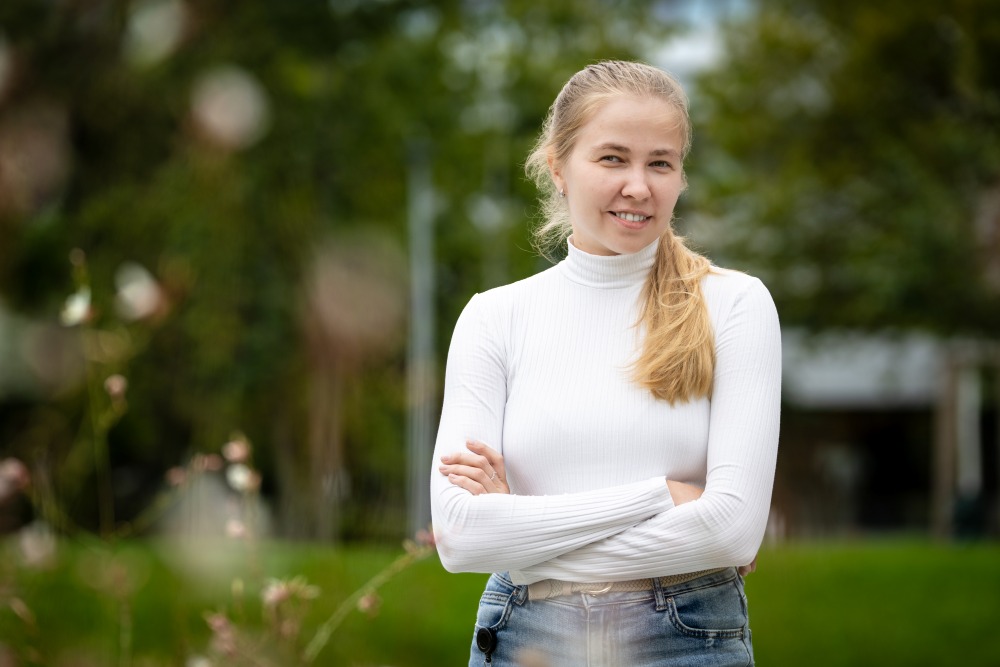 First author and ISTA PhD student Elena Petrova.