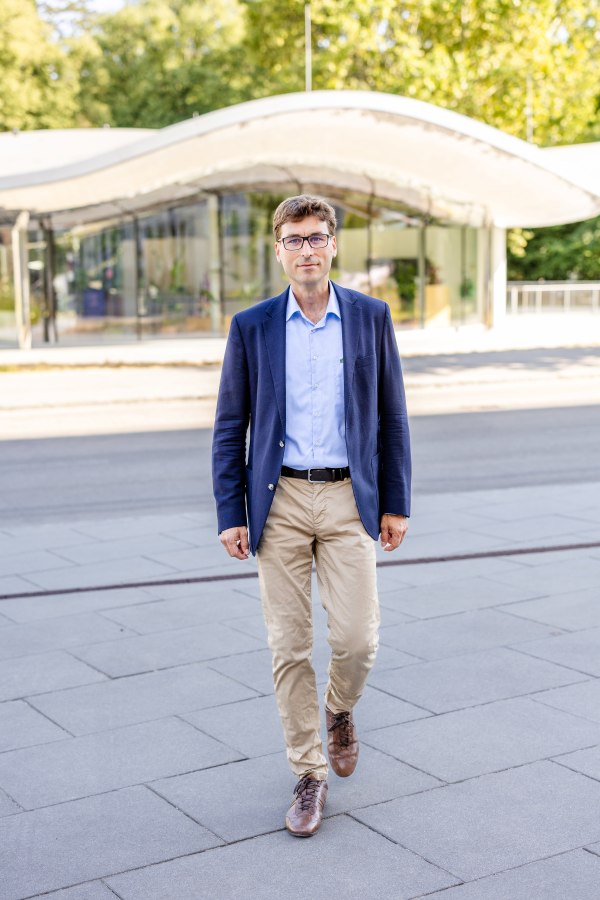 ISTA professor Johann Danzl